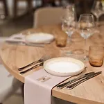 Domaine Le H Hotel