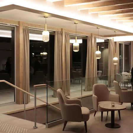 Domaine Le H Hotel 3*